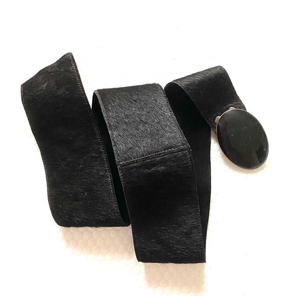 Las Penelope Cowhide Statement Belt - Picture 2 of 5